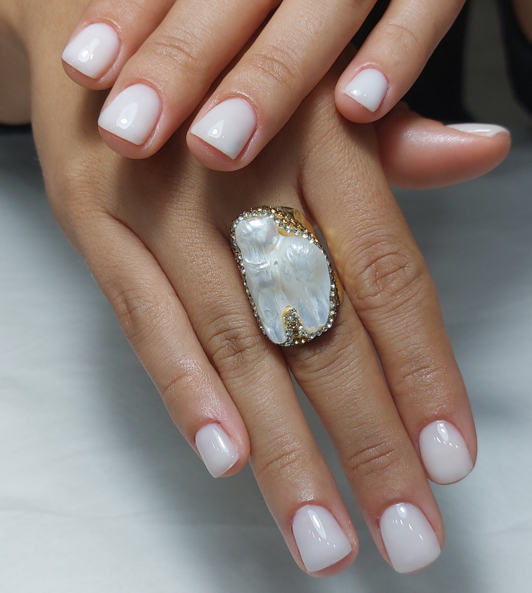 Rubber Base 15ml · Milky White