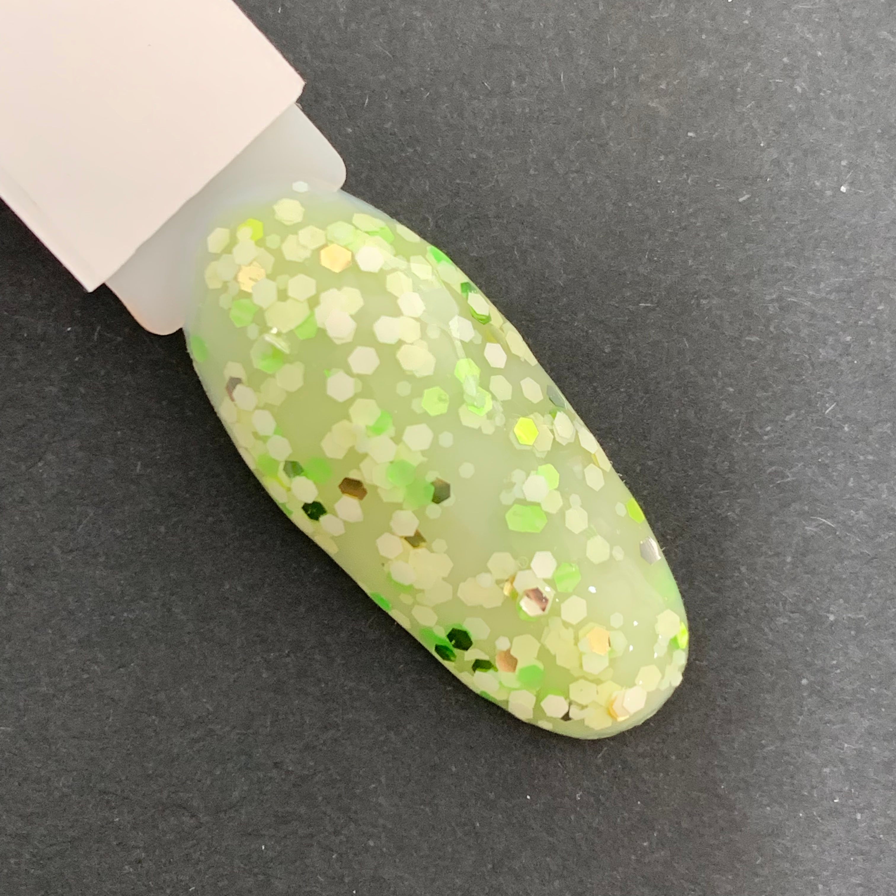 Green Confetti 15ml · G046