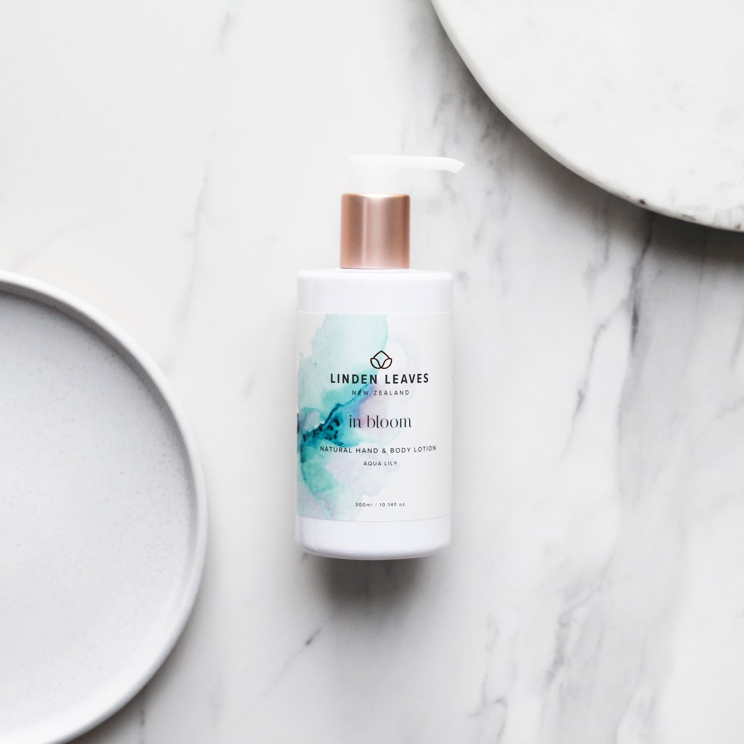 Aqua Lily Hand & Body Lotion 300ml